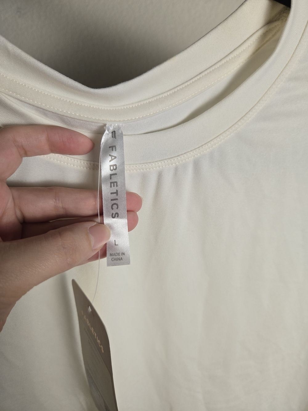 Fabletics Cream Cropped Tee - Picture 3 of 4